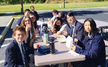 upper-school-lunch